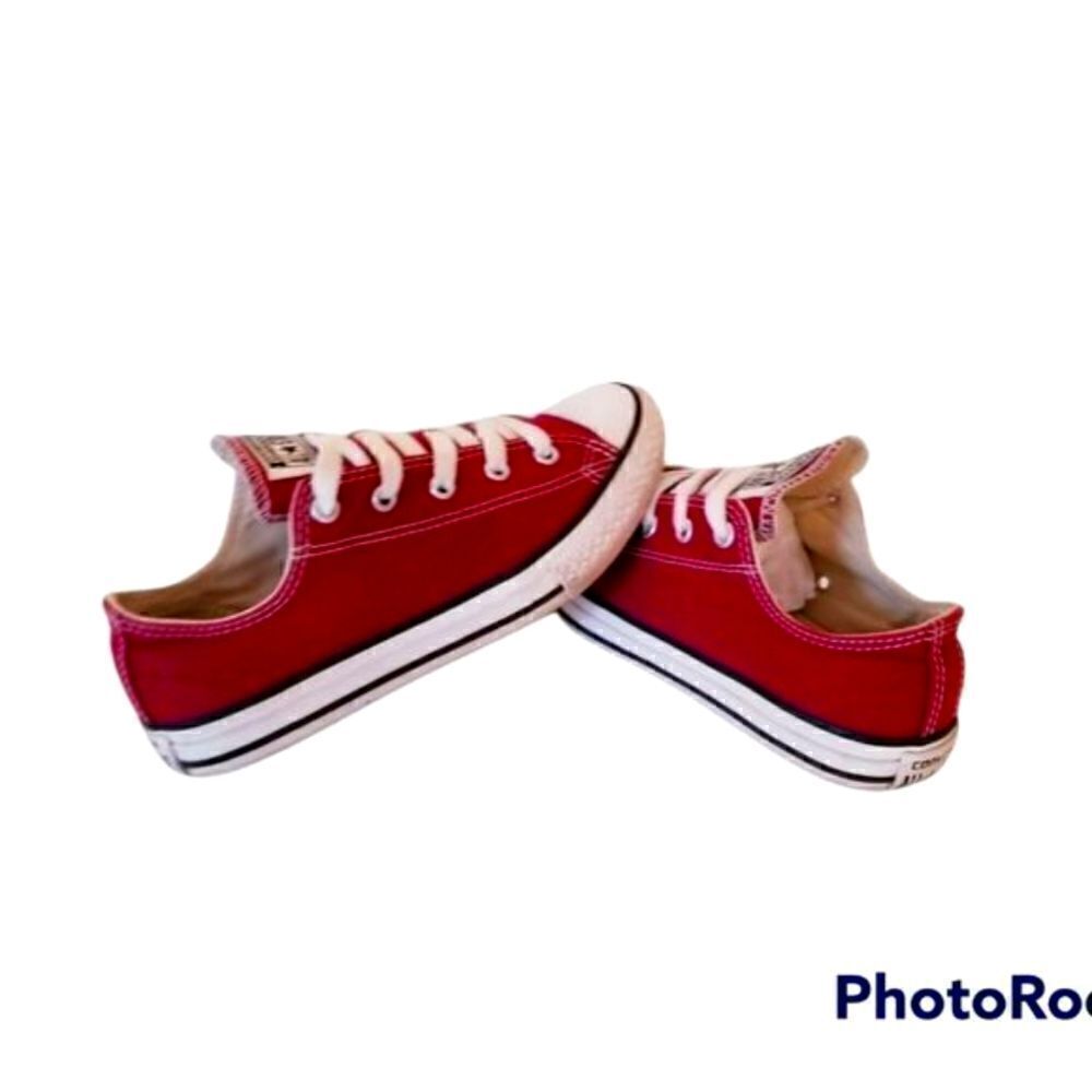 Converse Classic Red low top sneakers